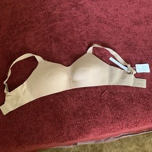 NWT Lululemon Hold True Bra - Beige